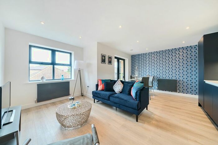 2 Bedroom Flat To Rent In Pincott Road, Bexleyheath, DA6