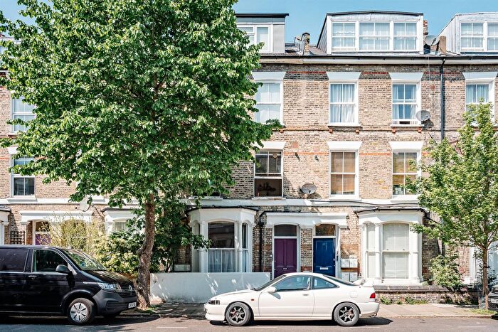 1 Bedroom Flat To Rent In Moray Road, Finsbury Park, N4