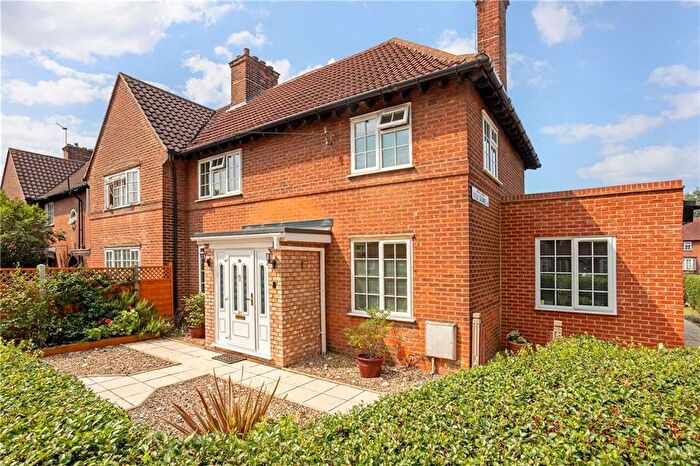 5 Bedroom End Terrace House For Sale In Hemlock Road, Shepherd's Bush, W12