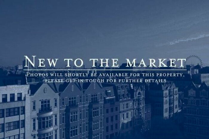 Land To Rent In Graham Street, London, N1