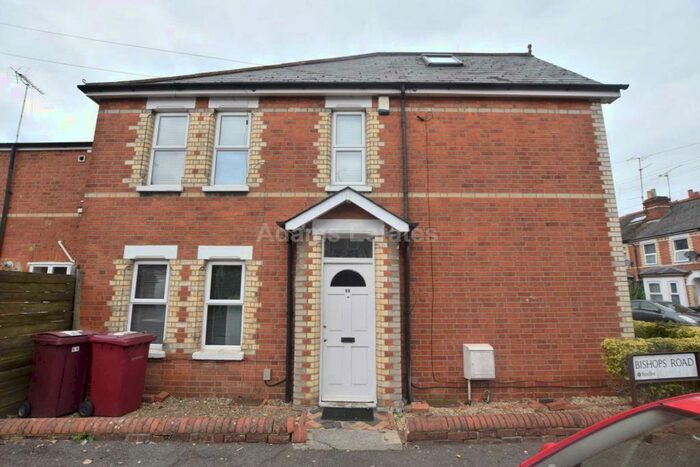 4 Bedroom End Of Terrace House To Rent In Grange Avenue, Reading, RG6