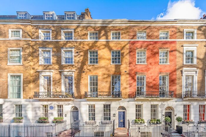5 Bedroom Town House To Rent In Connaught Square, London, W2