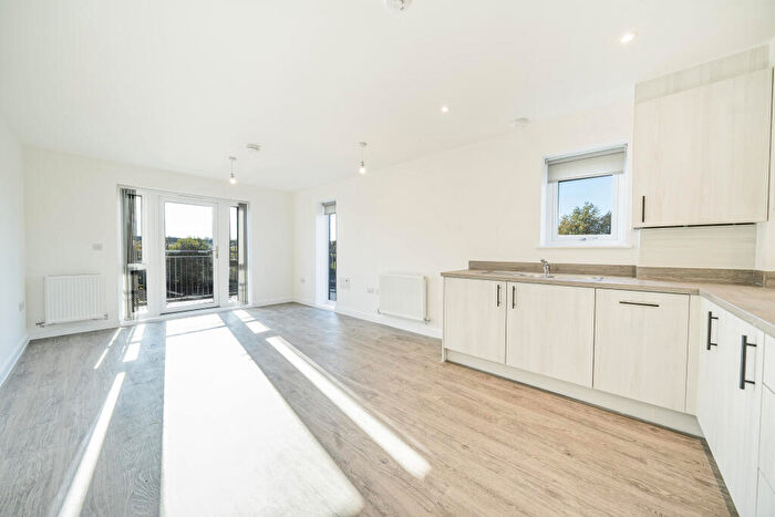 2 Bedroom Apartment To Rent In Flat, Albermarle House, Kings Hill, West Malling, ME19