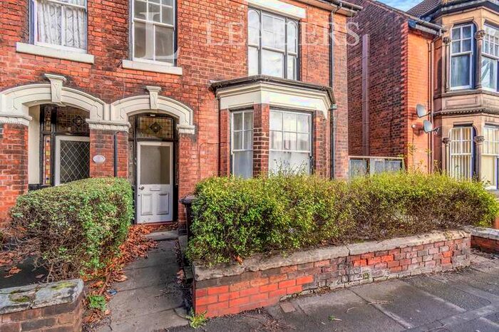 2 Bedroom Apartment To Rent In Bath Road, WV1