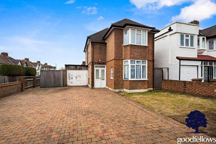 3 Bedroom Semi-Detached House To Rent In Woodstock Avenue, Sutton, SM3