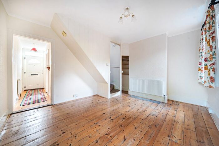 2 Bedroom Semi-Detached House For Sale In Tower Street, Alton, Hampshire, GU34