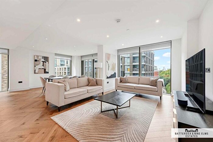 3 Bedroom Apartment For Sale In Fitzroy House, Prince Of Wales Drive, SW11