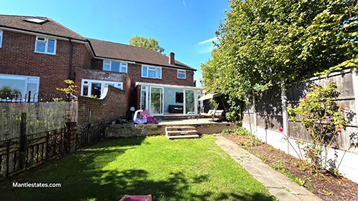 4 Bedroom Semi-Detached House For Sale In East View, Hadley Green, Barnet, EN5
