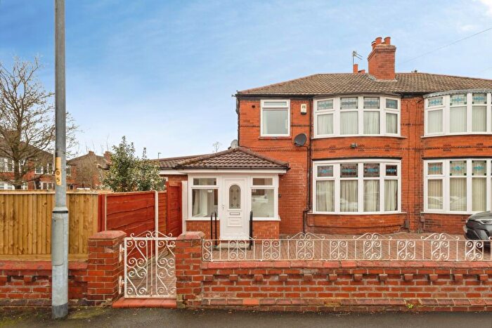 3 Bedroom Semi Detached House For Sale In Fairholme Road, Manchester, Greater Manchester, M20