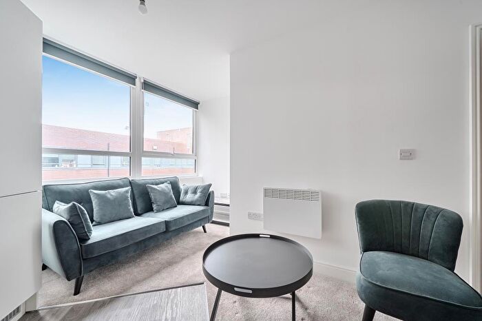 1 Bedroom Apartment To Rent In Aylesbury, Buckinghamshire, HP19