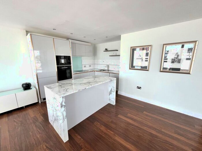 3 Bedroom Apartment To Rent In Galileo, B16