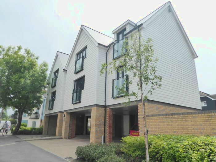 2 Bedroom Flat To Rent In Westmeads Road, Whitstable, CT5