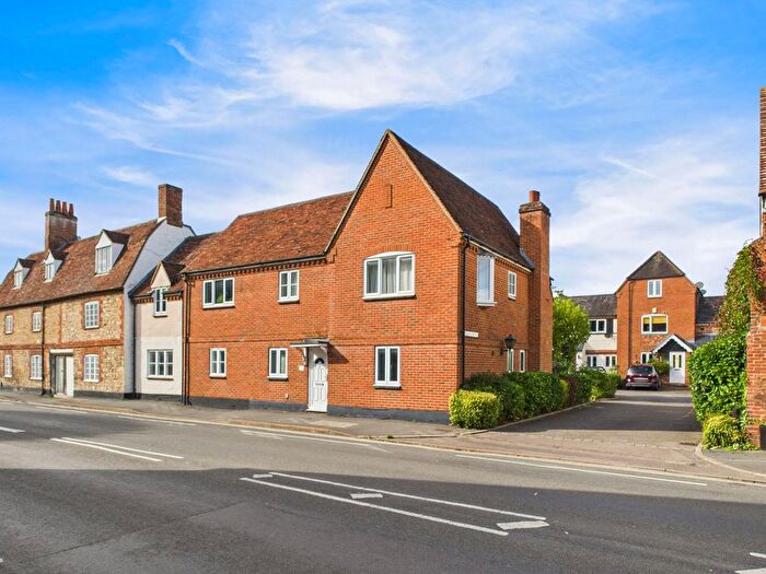 3 Bedroom Flat For Sale In Crown Mews, Abingdon, OX14