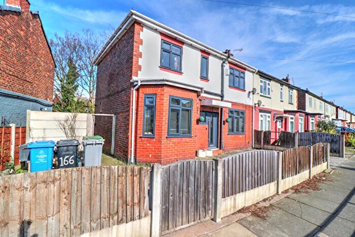 4 Bedroom Semi-Detached House For Sale In Davyhulme Road, Stretford, Manchester, M32