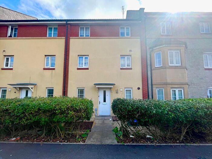 3 Bedroom House To Rent In Whitefield Road, Bristol, BS5