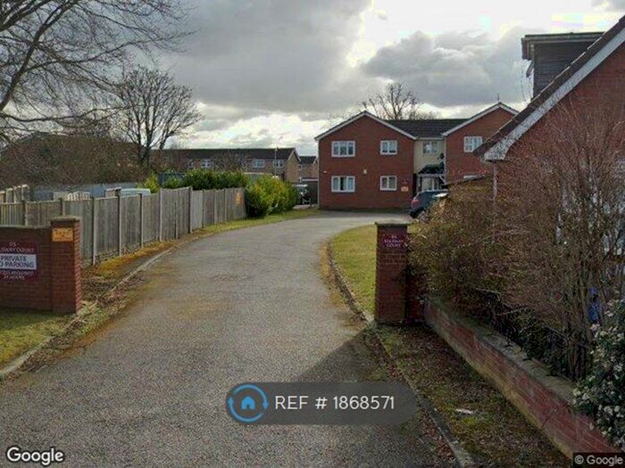 2 Bedroom Flat To Rent In Smithy Green, Formby, L37