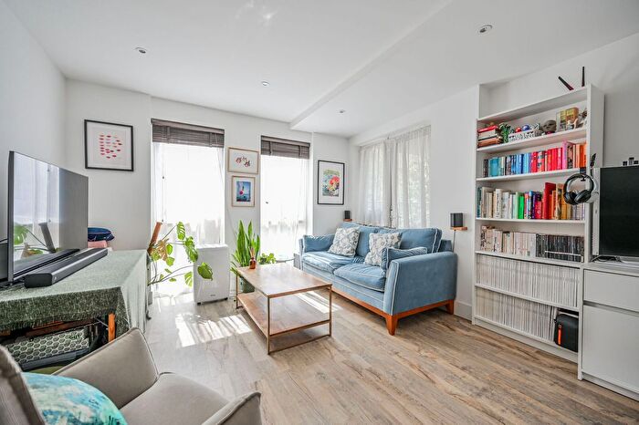 1 Bedroom Flat For Sale In Kempton Mews, East Ham, London, E6