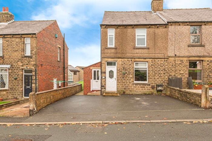2 Bedroom Semi-Detached House For Sale In Lidgett Lane, Skelmanthorpe, Huddersfield, HD8