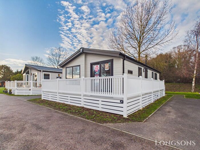 2 Bedroom Park Home For Sale In Shottendane Road, Birchington, CT7