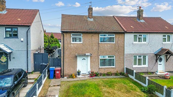3 Bedroom Semi-Detached House For Sale In Dennett Road, Prescot, L35
