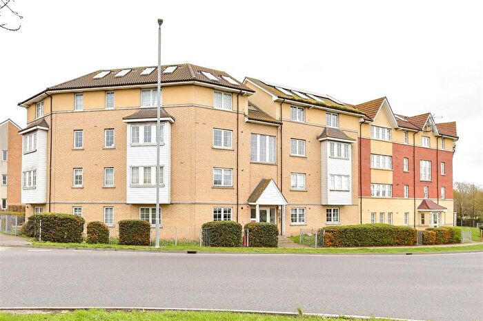 1 Bedroom Flat For Sale In Gainsborough Close, Basildon, Essex, SS14