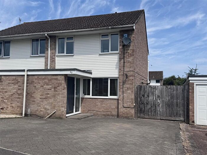 3 Bedroom Semi-Detached House For Sale In Sutton Road, Speen, Newbury, RG14