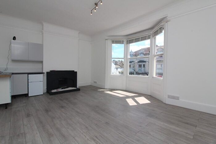 Flat To Rent In Blatchington Road, Hove, East Sussex, BN3