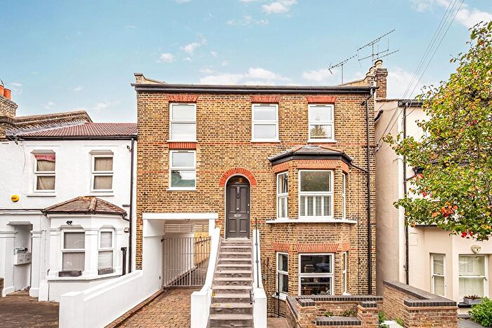 1 Bedroom Flat To Rent In Berrymede Road, Chiswick, W4