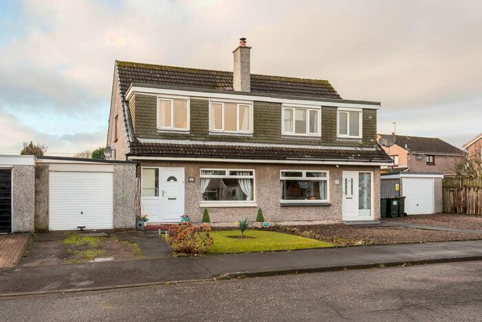 3 Bedroom Semi-Detached House For Sale In St. Marys Place, Kinross, KY13