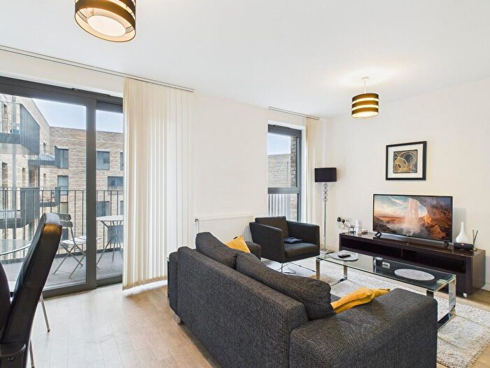 1 Bedroom Flat For Sale In Bramwell Way, London, E16