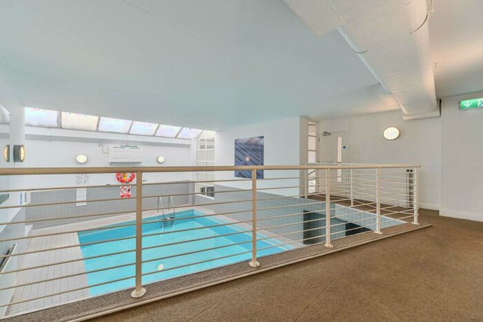 2 Bedroom Flat To Rent In Austin Road, Battersea, London, SW11