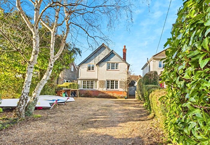 4 Bedroom Detached House For Sale In Satchell Lane, Hamble, Southampton, SO31