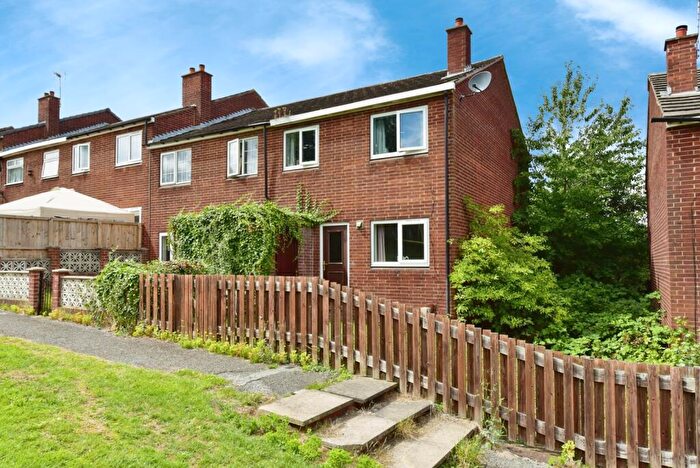 3 Bedroom End Of Terrace House For Sale In Elm Grove, Rotherham, South Yorkshire, S61