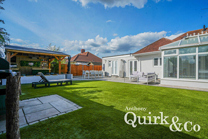 3 Bedroom Semi-Detached Bungalow For Sale In Batavia Road, Canvey Island, SS8