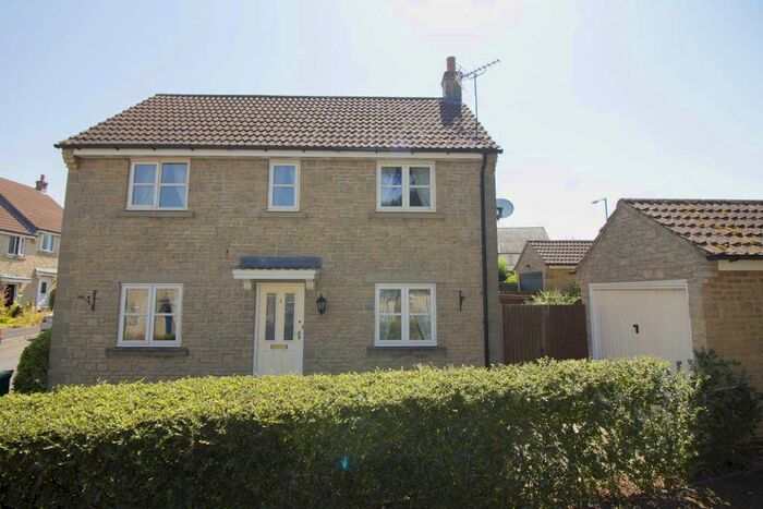 3 Bedroom Detached House To Rent In Rivers Reach, Frome, BA11