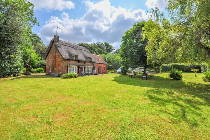 2 Bedroom Property For Sale In Lower Rowe, Holt, Wimborne, BH21