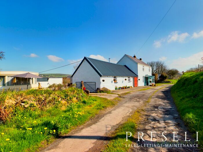 4 Bedroom Farmhouse For Sale In Little Newcastle, Haverfordwest, SA62