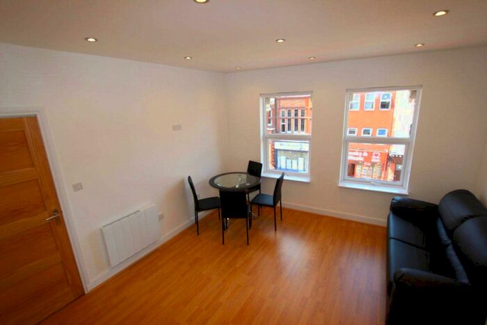 2 Bedroom Flat To Rent In West Street, Reading RG1