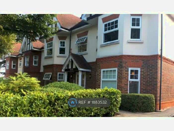 1 Bedroom Flat To Rent In Potters Court, Cheam, Sutton, SM1