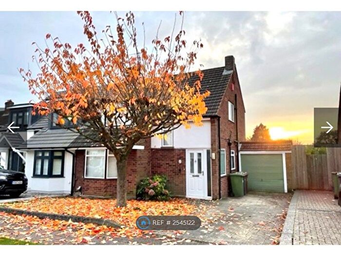 3 Bedroom Semi-Detached House To Rent In Gables Avenue, Borehamwood, WD6