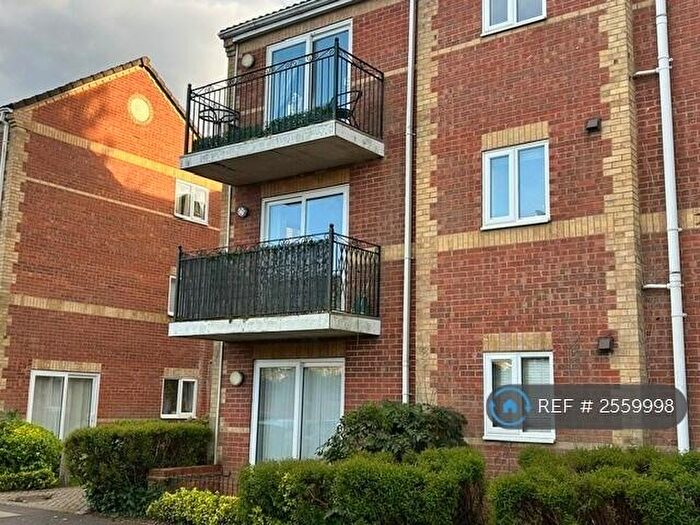 2 Bedroom Flat To Rent In Oaklands, Peterborough, PE1