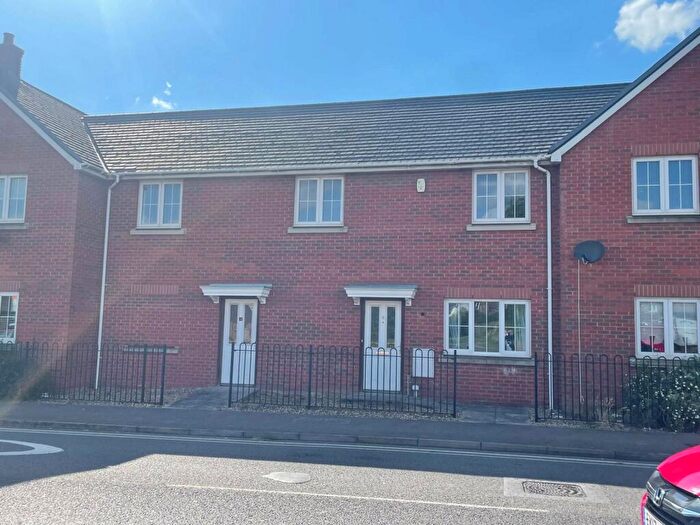 2 Bedroom House To Rent In Gilpin Court, Leighton Buzzard, LU7