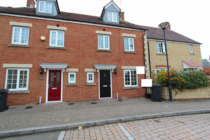 4 Bedroom Terraced House To Rent In Ulysses Road, Swindon, Wiltshire, SN25