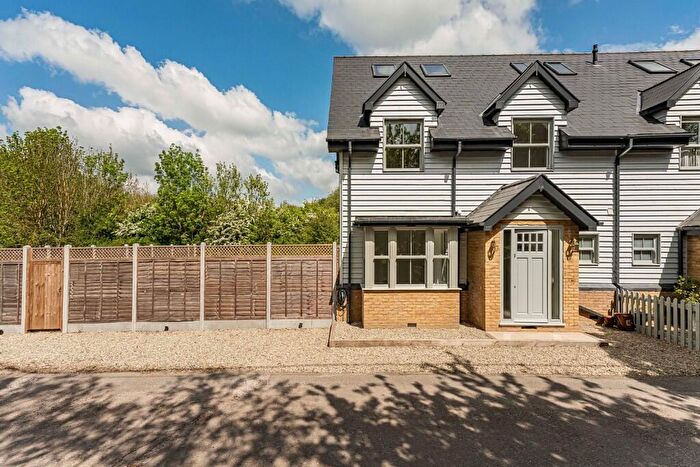 4 Bedroom Semi-Detached House For Sale In Hawes Lane, Waltham Abbey, Essex, E4