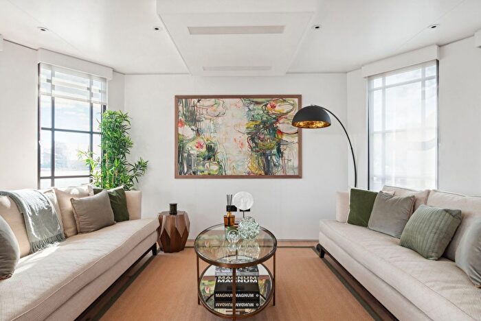 2 Bedroom Property To Rent In Cadogan Pier, Cheyne Walk, SW3