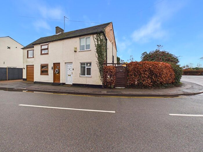 2 Bedroom End Of Terrace House For Sale In Park Lane, Whittlesey, PE7