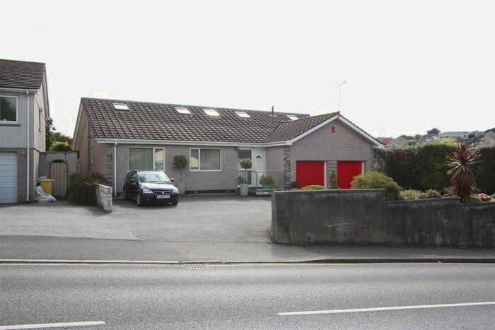 2 Bedroom Flat To Rent In Treninnick Hill, Newquay, TR7