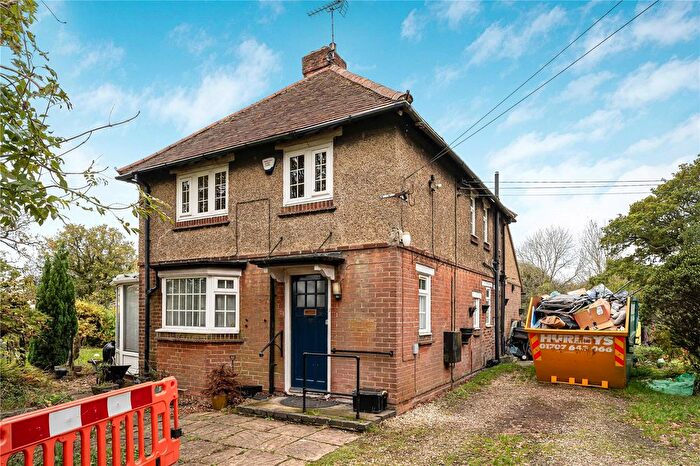 3 Bedroom Detached House For Sale In Summerswood Lane, Borehamwood, Hertfordshire, WD6