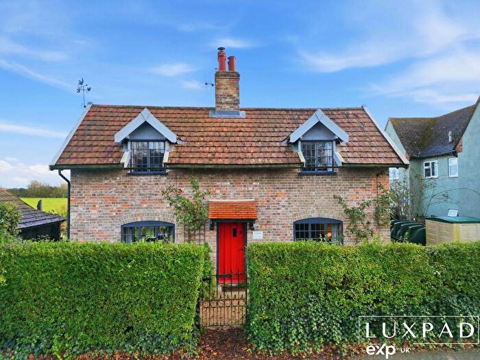 3 Bedroom Detached House For Sale In Pippin Cottage, The Street, Brettenham, IP7