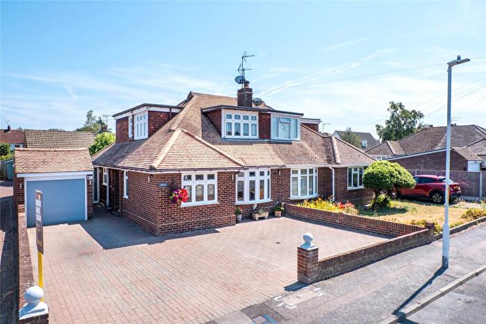 3 Bedroom Semi-Detached House For Sale In Roseleigh Road, Sittingbourne, Kent, ME10